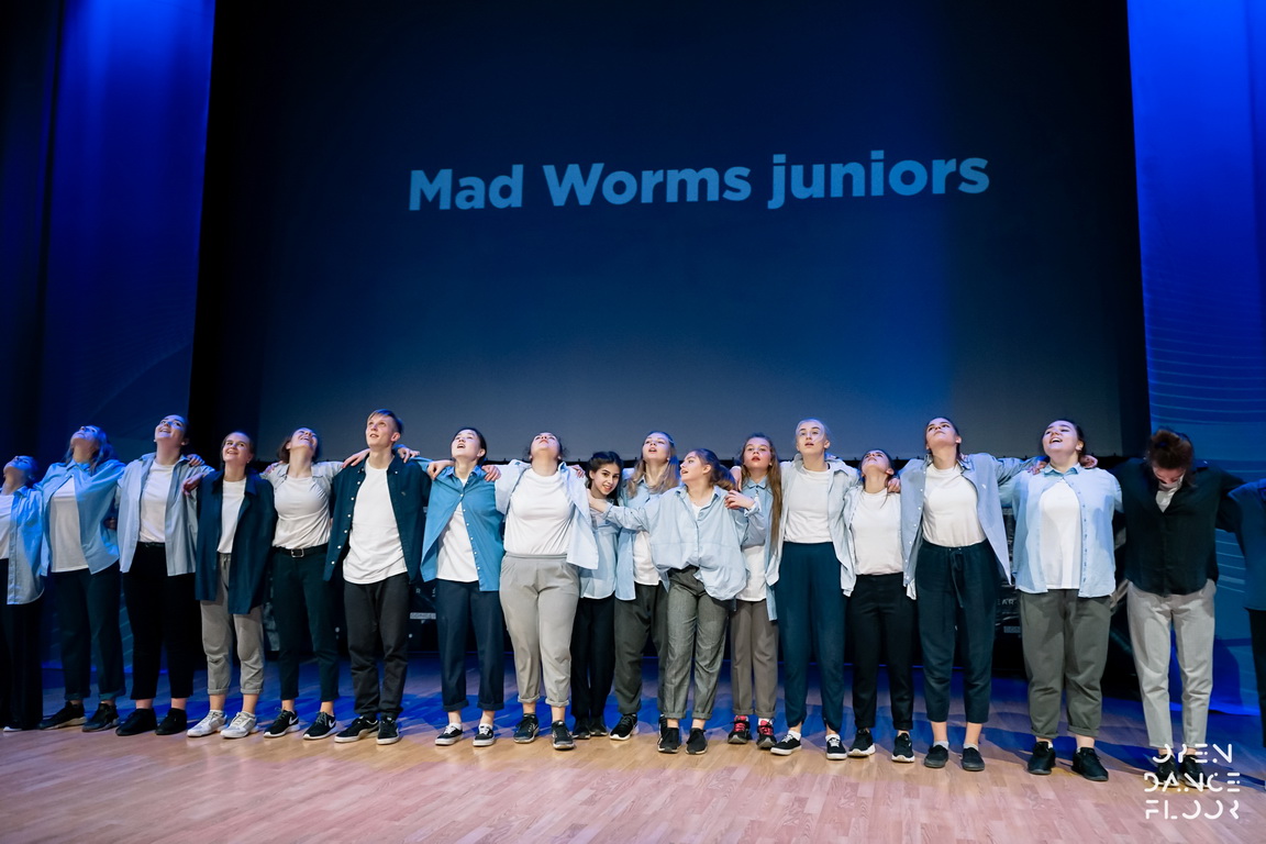 Mad Worms Juniors 12 (1)